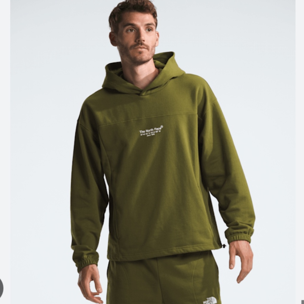 The North Face Men’s AXYS Hoodie size Medium